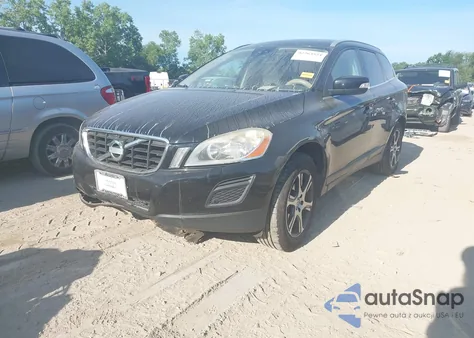 2012 Volvo Xc60 T6 Platinum z USA, uszkodzony, nr VIN YV4902DZ8C2245484